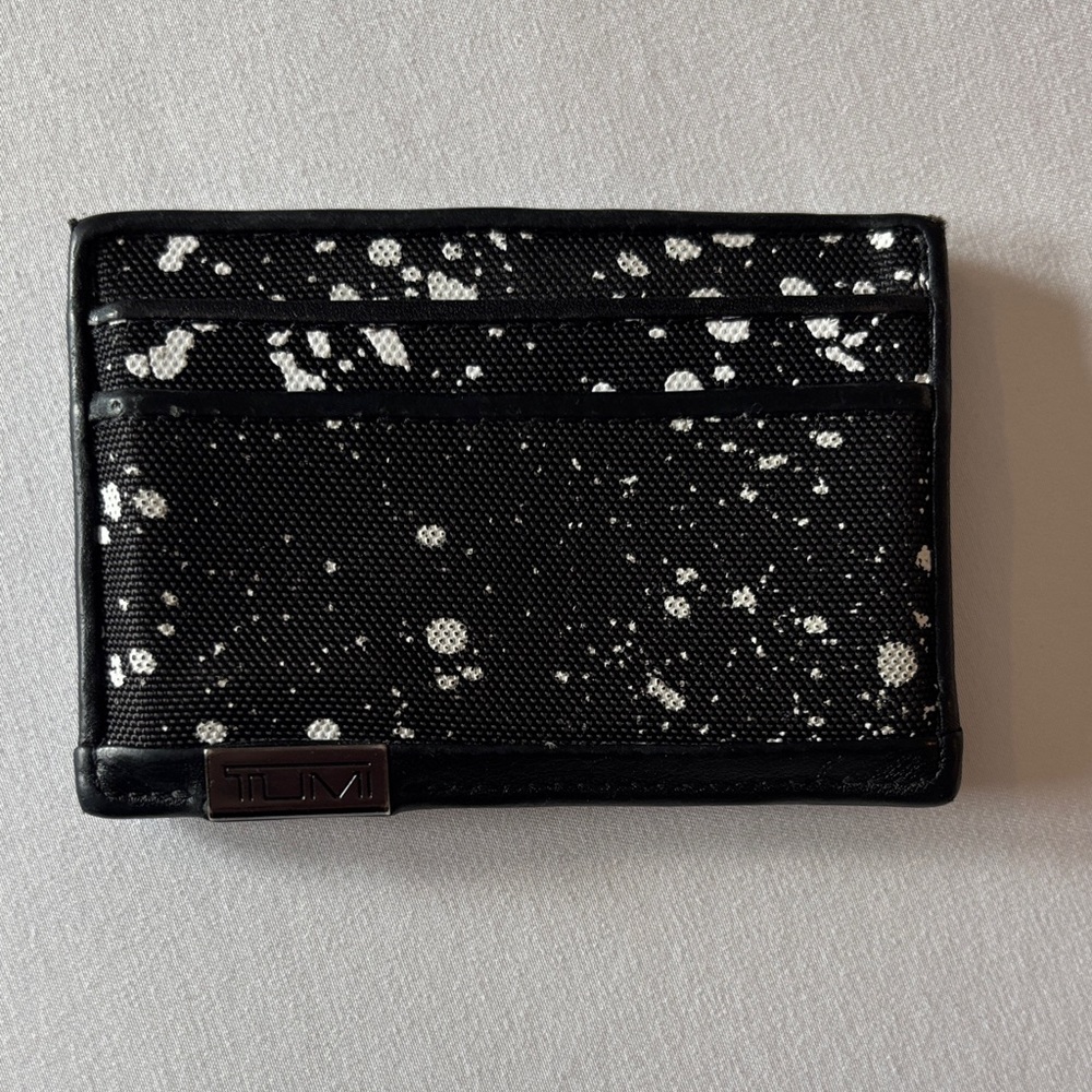TUMI Black and White Men's Card Case